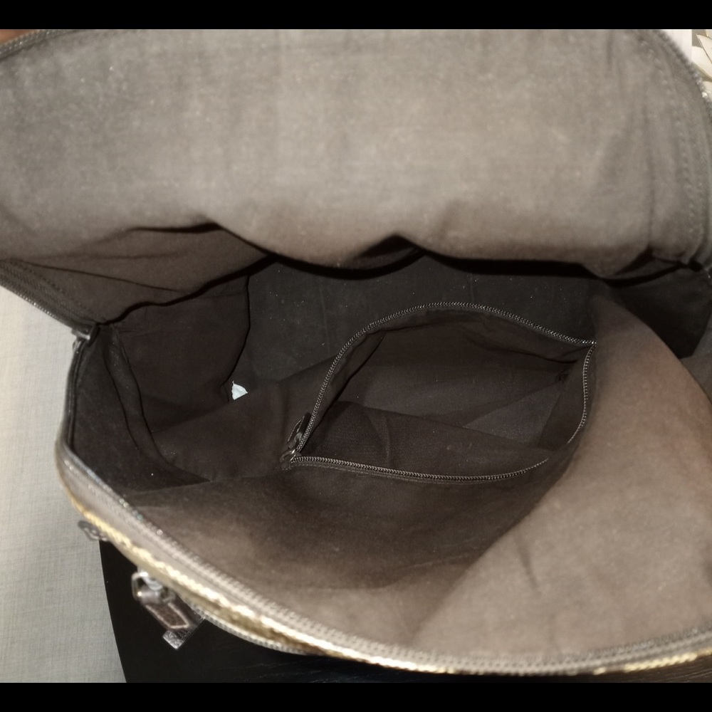 Backpack - Picture 3 of 3